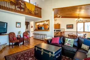 Dancing Bear - Private Wooded Lot, Dog Friendly - Image 2