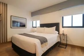 w* | Picturesque 2BR in Miraflores near Larcomar - Image 2