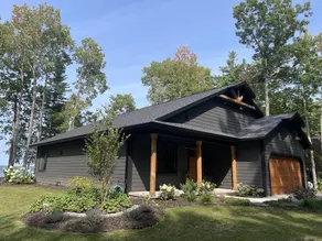 Fox's Den Fence Lake Home - Private with Lake View - Image 2