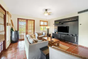 Family Villa Oleana Waterviews Oceanfront with water and generator - Image 4