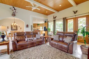 Luxe Lake Travis Vacation Rental w/ Heated Pool - Image 4
