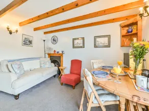 Holiday Home Dolphin Cottage by Interhome - Image 3