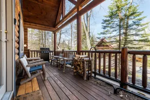 Evergreen, Wooded Views + Hot Tub - Image 2