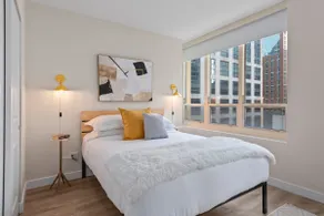 2BR near Riverwalk + downtown access - Image 3