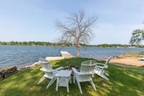4 King Bed Private Beach +Pet Friendly +Pickleball - Image 4