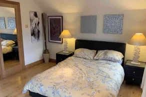 2-Bedroom Cottage with 2 Ensuites - Sleeps 6 Wifi - Image 5