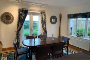 2-Bedroom Cottage with 2 Ensuites - Sleeps 6 Wifi - Image 4