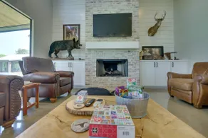 Modern Kennard Cabin w/ 3 Casitas - Walk to Pond! - Image 4