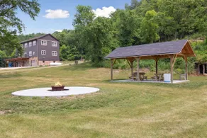 Isabelle Creek Haven - Ultimate Group Getaway - Image 2
