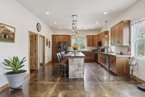 Isabelle Creek Haven - Ultimate Group Getaway - Image 5