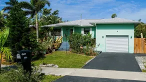 Parrot Landing in Bradenton - Image 3