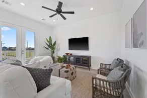 Galveston Beach House with Water Views - Image 4