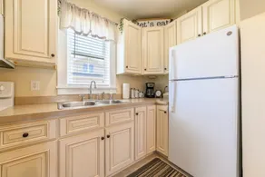 Full Kitchen Location Family Friendly - Image 3
