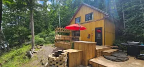 Lakefront Chalet | Hot Tub | Kayaking | View - Image 2