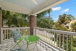 SoHo Siesta Stunning Apt w Private Balcony - Image 4