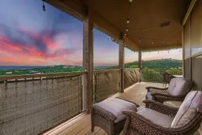 Lake View @ Hollows Resort: Pools, Pets, Balconies - Image 2