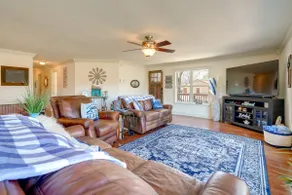 Spacious Vacation Rental Home on Eufaula Lake! - Image 4