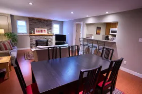 Awesome 2BR in Lynn Valley - Image 3