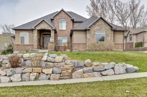 Spacious Hillside Haven | Massage | Patio - Image 4