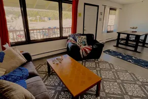 The Boat House - Waterfront at Auke Bay with Discounts on Tours - Image 3