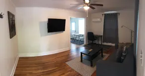 Quaint Cottage Minutes From Downtown - Image 5