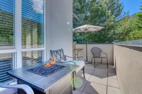 Snow Star Skylight - 3BD 3BA - Hot Tub, Gym, Walk to Ski! - Image 3