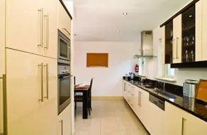 Ring Of Kerry Holiday Cottages No 20 by Trident Holiday Homes - Image 3