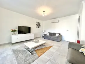 Beautiful 2 rooms, large terrace, near Center & Sea - Image 3