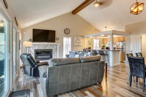 Walk to Lake: Osage Beach Home w/ Grill! - Image 4