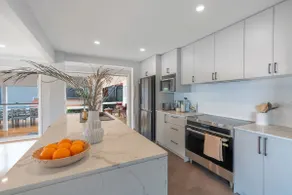 Kiama Cliff Retreat - Image 5