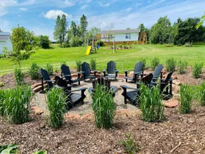 #3 - Family and pet friendly cottage. 2 bedrooms. - Image 2