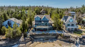 Luxury Waterfront Oasis w Hot Tub - Image 3