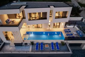Villa Sagnia, 4 Schlafzimmer mit Bad, Meerblick - Image 2