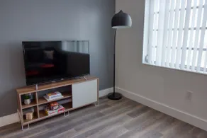1BR Near Wynwood | Pool & Parking - Image 3