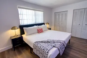 1BR Near Wynwood | Pool & Parking - Image 2