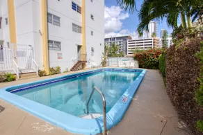 1BR Near Wynwood | Pool & Parking - Image 5
