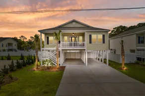Landing Zone | Pet-Friendly 4BR w/ Pool + Hot Tub - Image 2