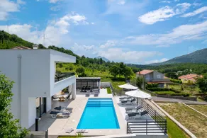 Villa Mirage mit 36qm Pool, 4 Schlafzimmer, 8km vom Sandstrand entfernt - Image 4