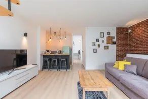 Bright apartment with rooftop and private garage. - Image 4