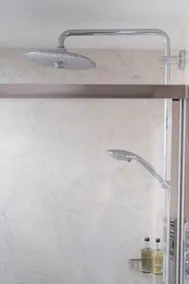 One Bed Apartment - Image 2
