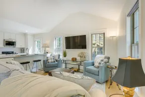 Beautiful Raleigh Cottage Rental: 5 Mi to Downtown - Image 5