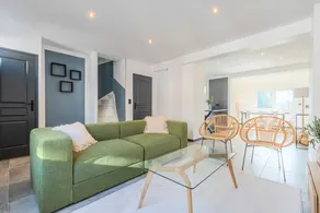 House with 4 bedrooms, 2 bathrooms, garden and private parking. - Image 5