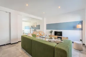 House with 4 bedrooms, 2 bathrooms, garden and private parking. - Image 4
