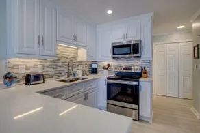 3946 Island Drive - Bottoms Up - Image 3