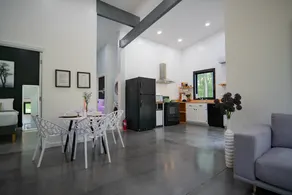 Secluded. Unique, Modern, Mountain Home Near River - Image 5