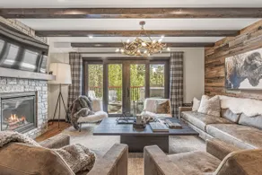 Luxury Townhome | Private Hot Tub & Fire Table - Image 2