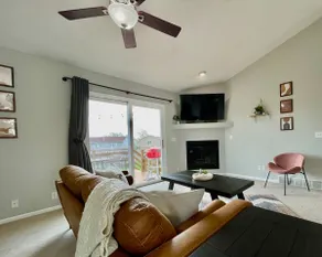 Fresh West Omaha Home For Your Entire Group - Image 5