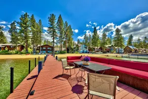 Elegant Waterfront in South Lake Tahoe luxe01 - Image 4