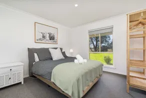 Cooinda Cottage - Beautiful Borenore Farm Stay - Image 2