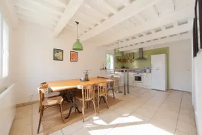 Holiday Home for 6-10 People - Image 3